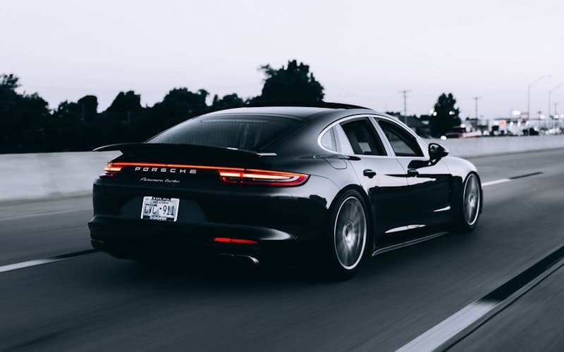 AUTOSAR vs Classic Embedded: When to Use Each Architecture